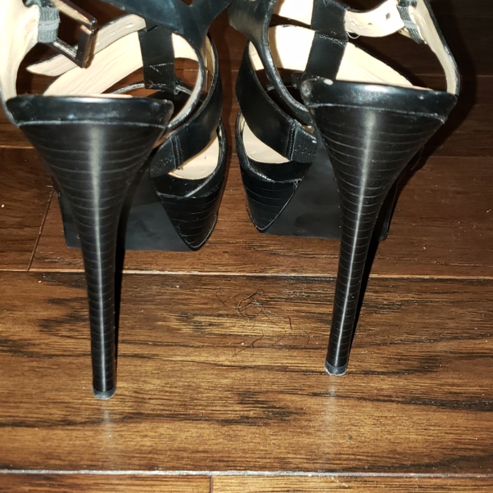 Shoes - Picture 3 of 3